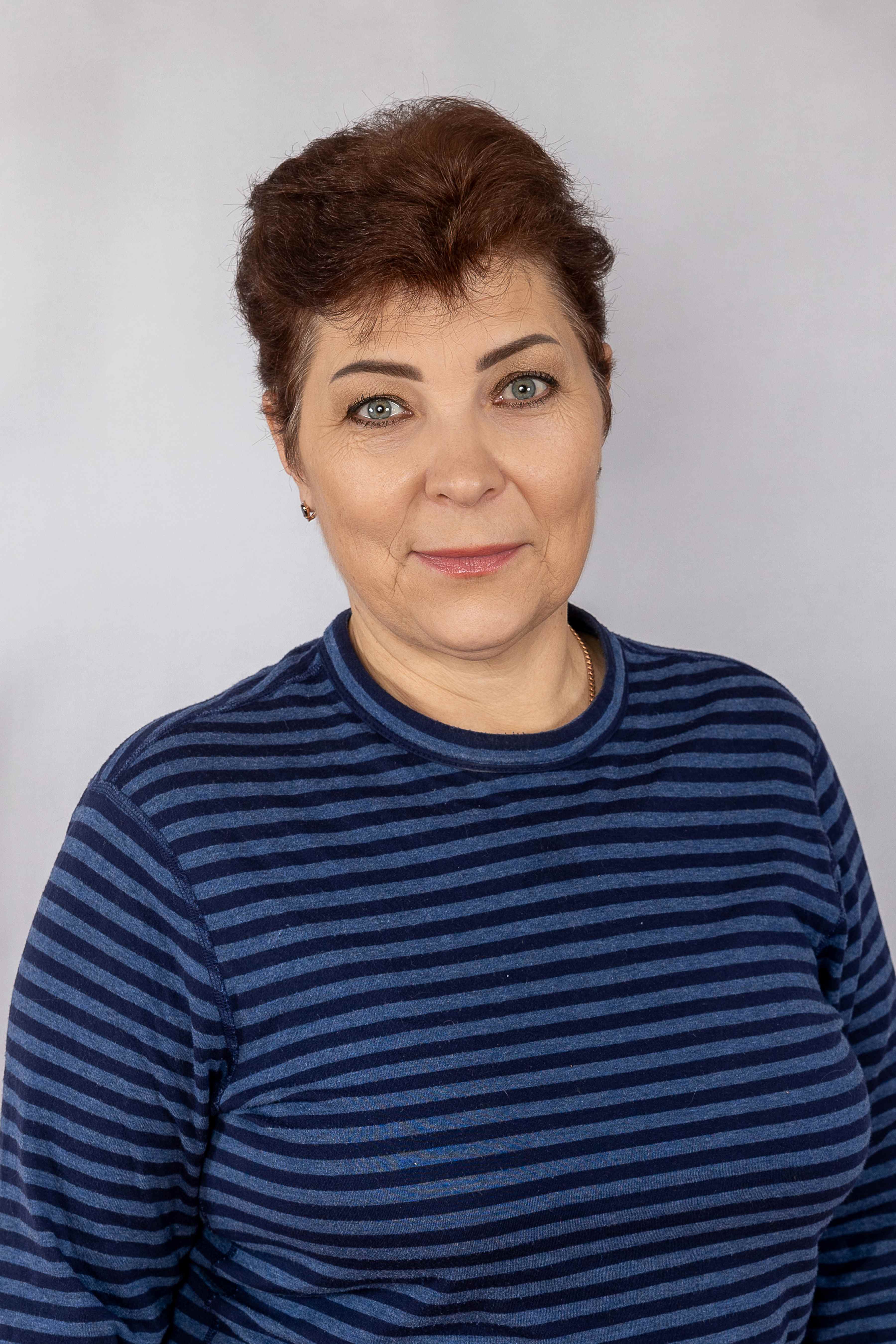 Гудова
